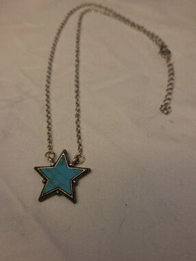 Montana Silversmiths Turquoise Star Pendant Necklace